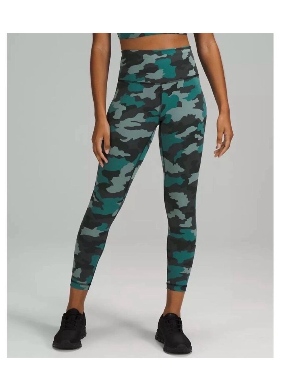 Lululemon Teal & Black Camouflage Leggings